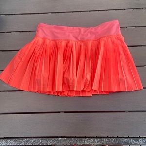 Lululemon Pleat To Street Skirt II Size 6 Grapefruit